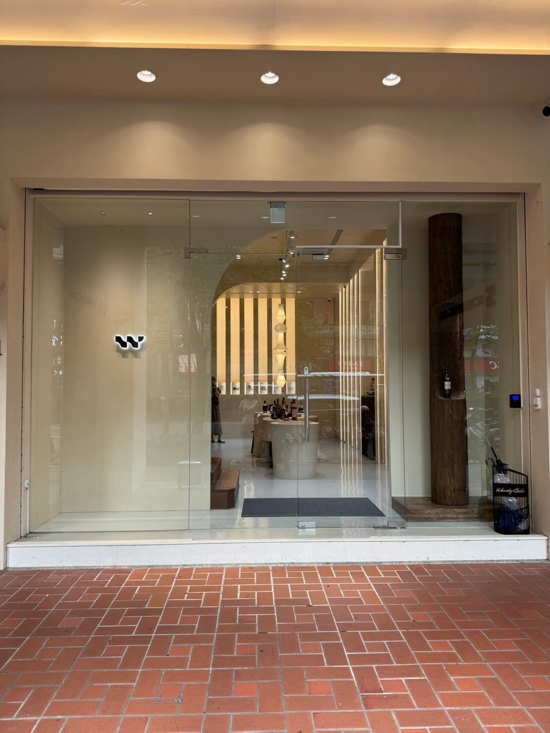 東區威士忌展示中心-沐芯室內裝修