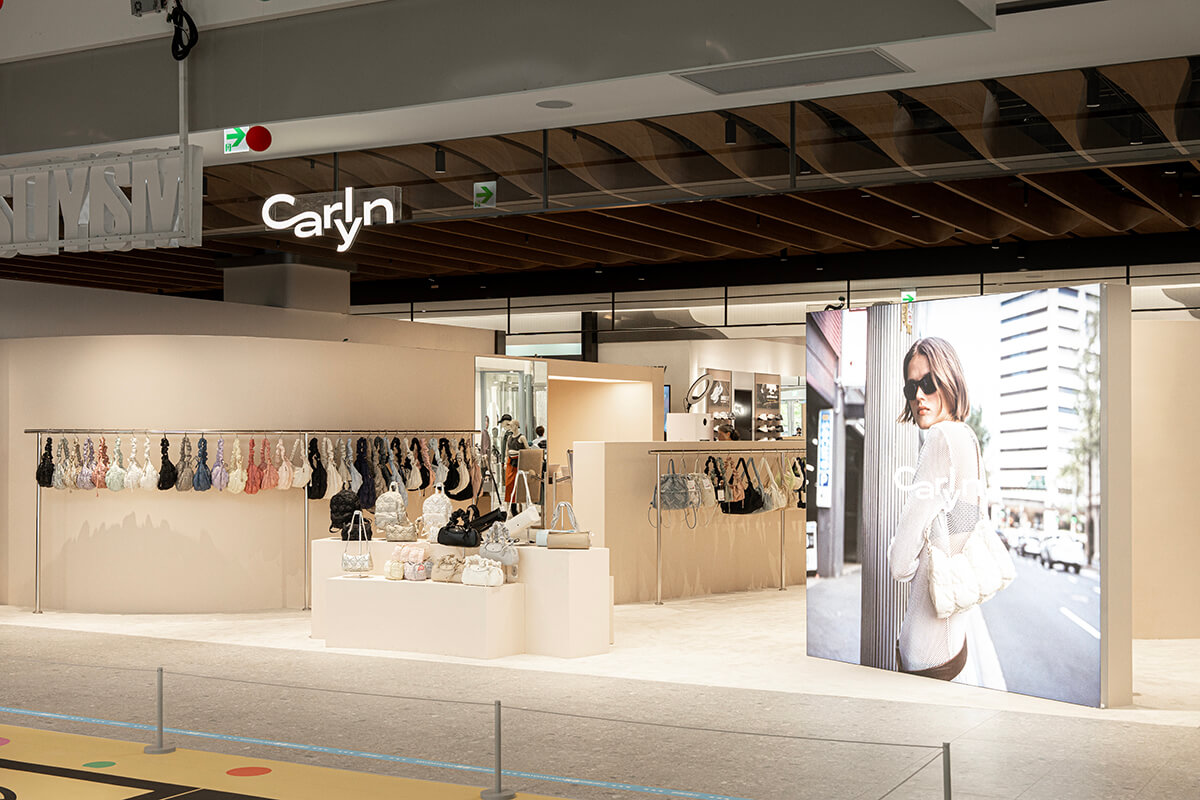 Carlyn 台北大巨蛋旗艦店